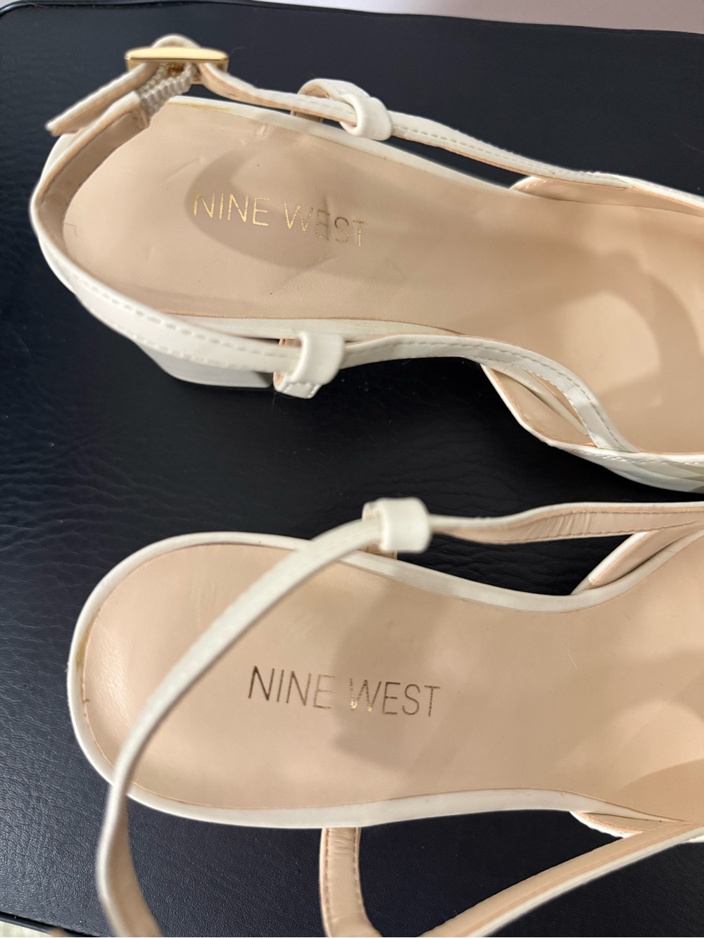 Nine West Two-Tone Black and Cream Slingback Mules - Picture 2 of 4